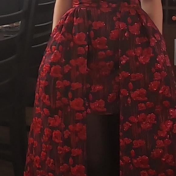 Bebe Sina Jacquard Hi-Lo Gown - Picture 5 of 5